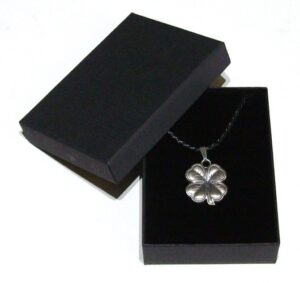 four leaf clover pendant necklace with gift box